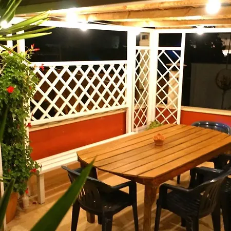 Tuara Bed & Breakfast